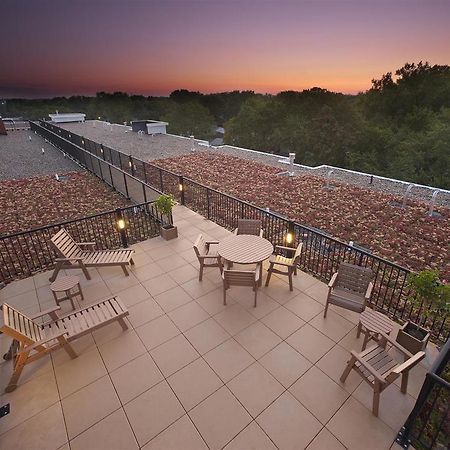 Execustay At York Place Apts Edina Restaurace fotografie