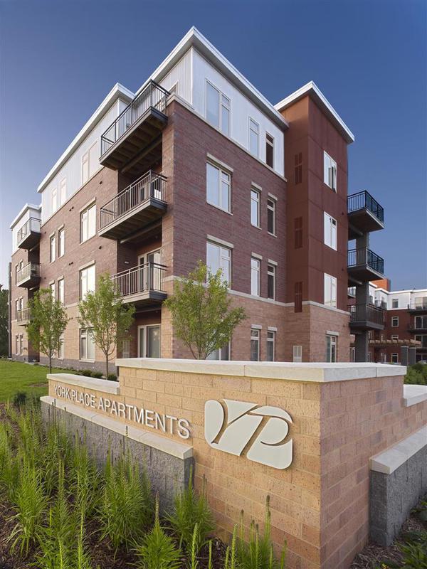 Execustay At York Place Apts Edina Exteriér fotografie